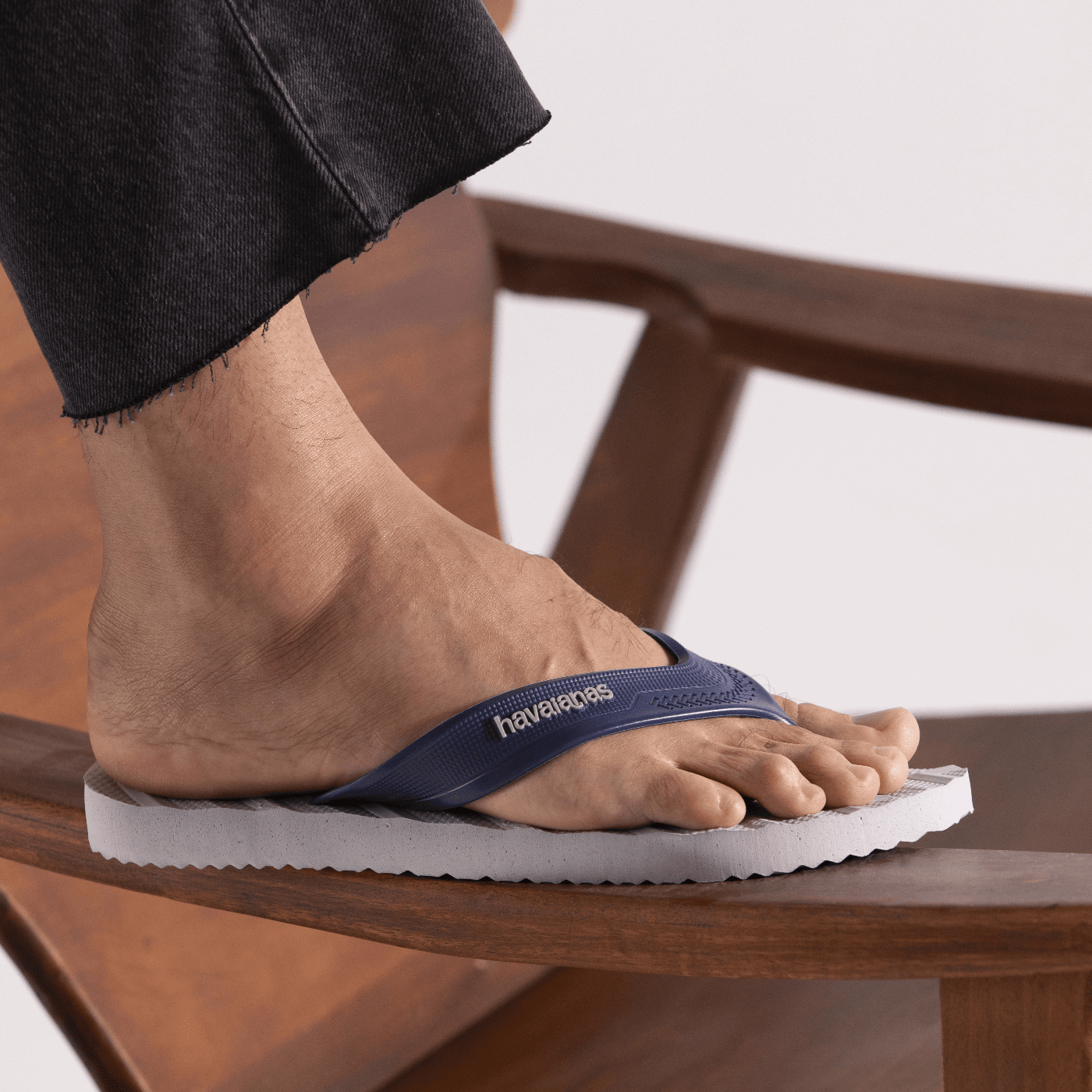 Chinelo Track Waves Masculino: Conforto Supremo, Aderência Segura e Estilo Prático